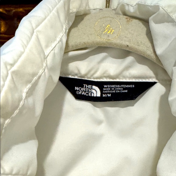 North Face White Puffer Jacket - Picture 5 of 12